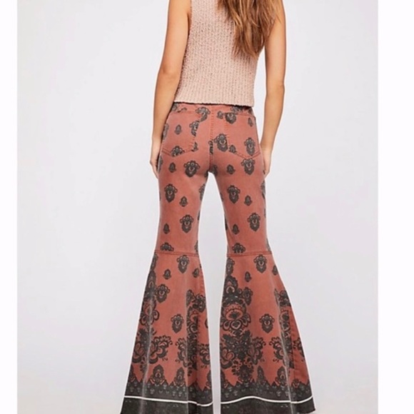 NEW RARE Free People Just Float On Printed Flare Jeans Size 25 Rust Combo - Picture 7 of 16